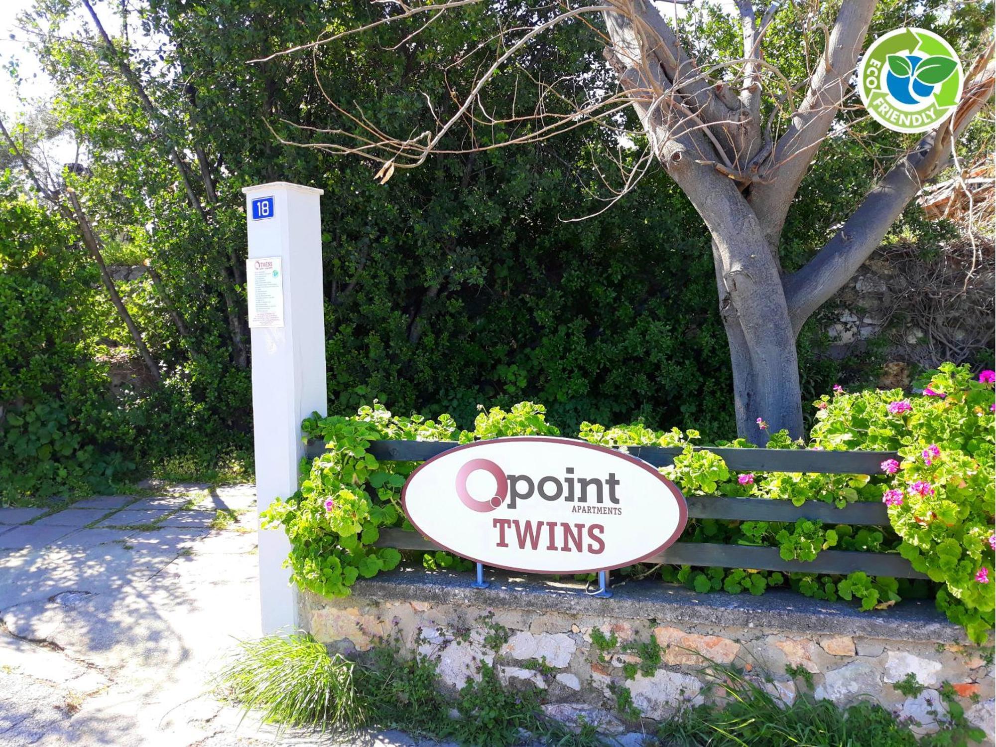 Point Twins Apartments Vrontádos Dış mekan fotoğraf