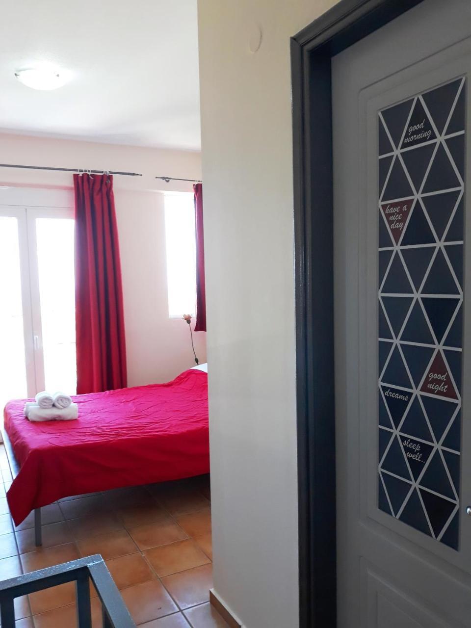 Point Twins Apartments Vrontádos Dış mekan fotoğraf